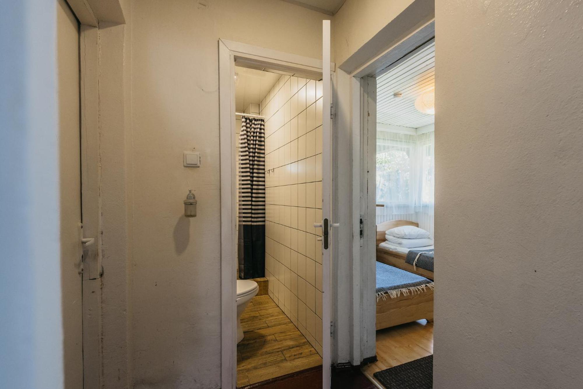 Hotel Guboja à Nido Chambre photo