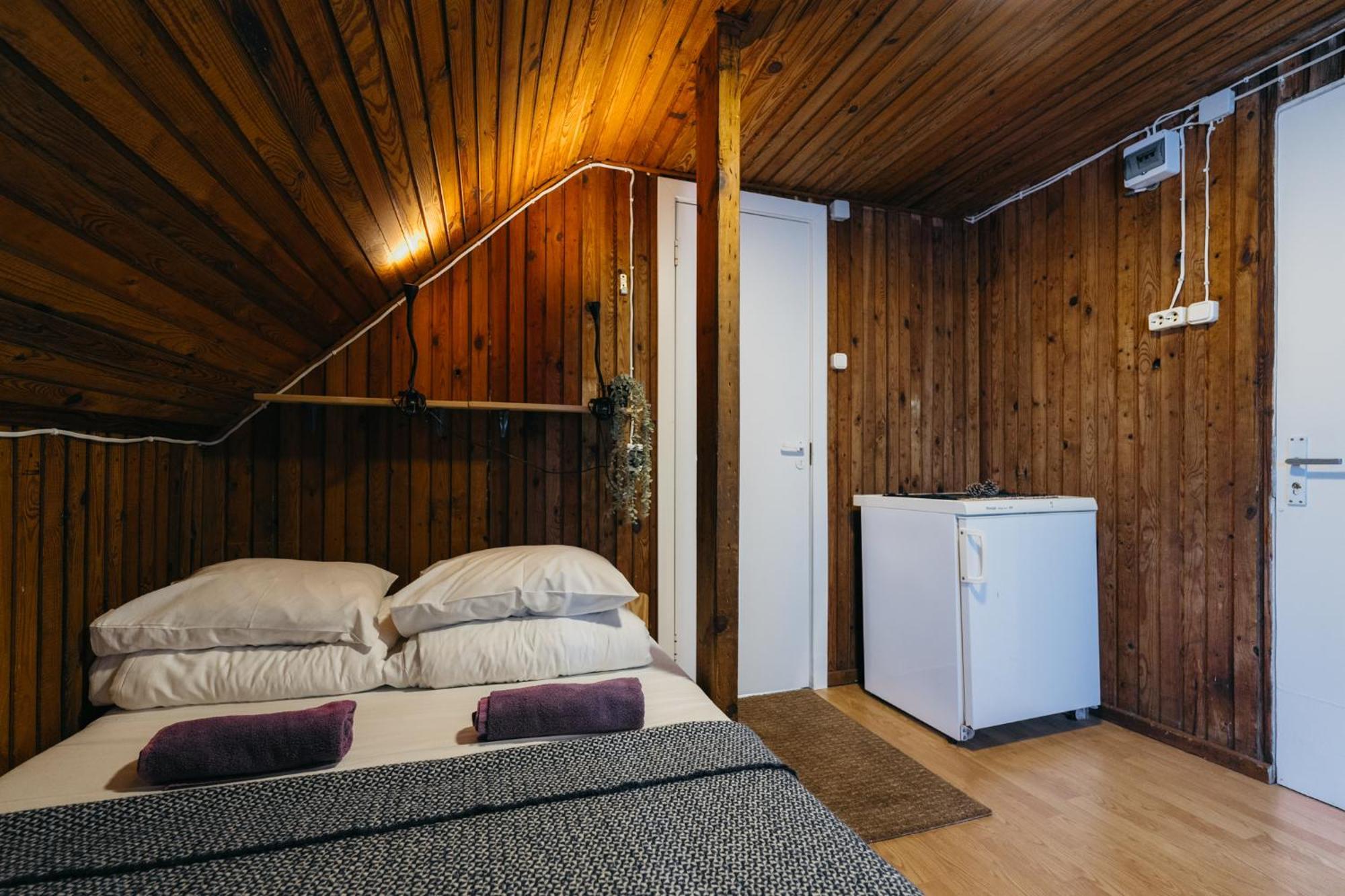 Hotel Guboja à Nido Chambre photo